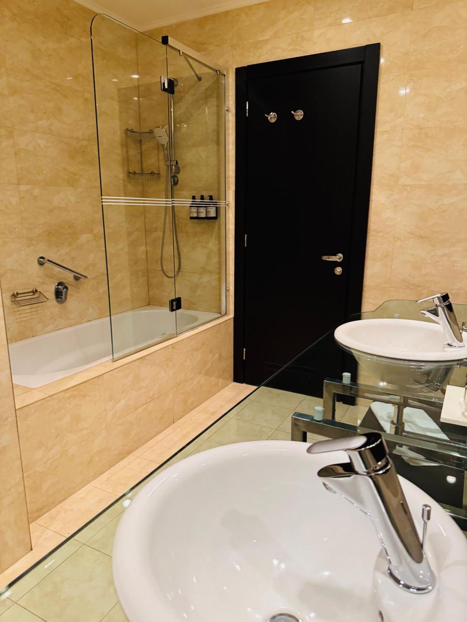 Hotel Rivo Timișoara Zewnętrze zdjęcie