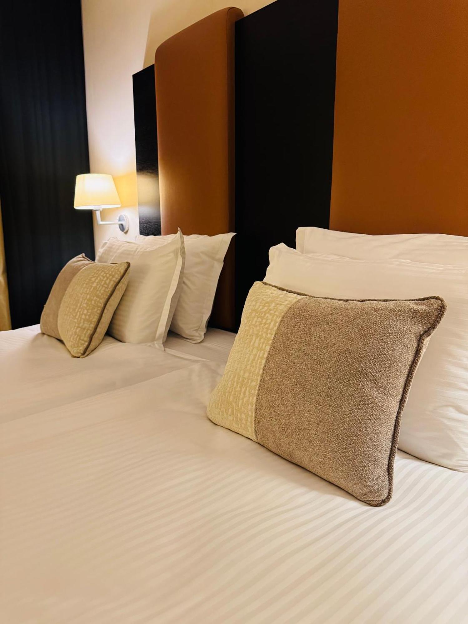 Hotel Rivo Timișoara Zewnętrze zdjęcie