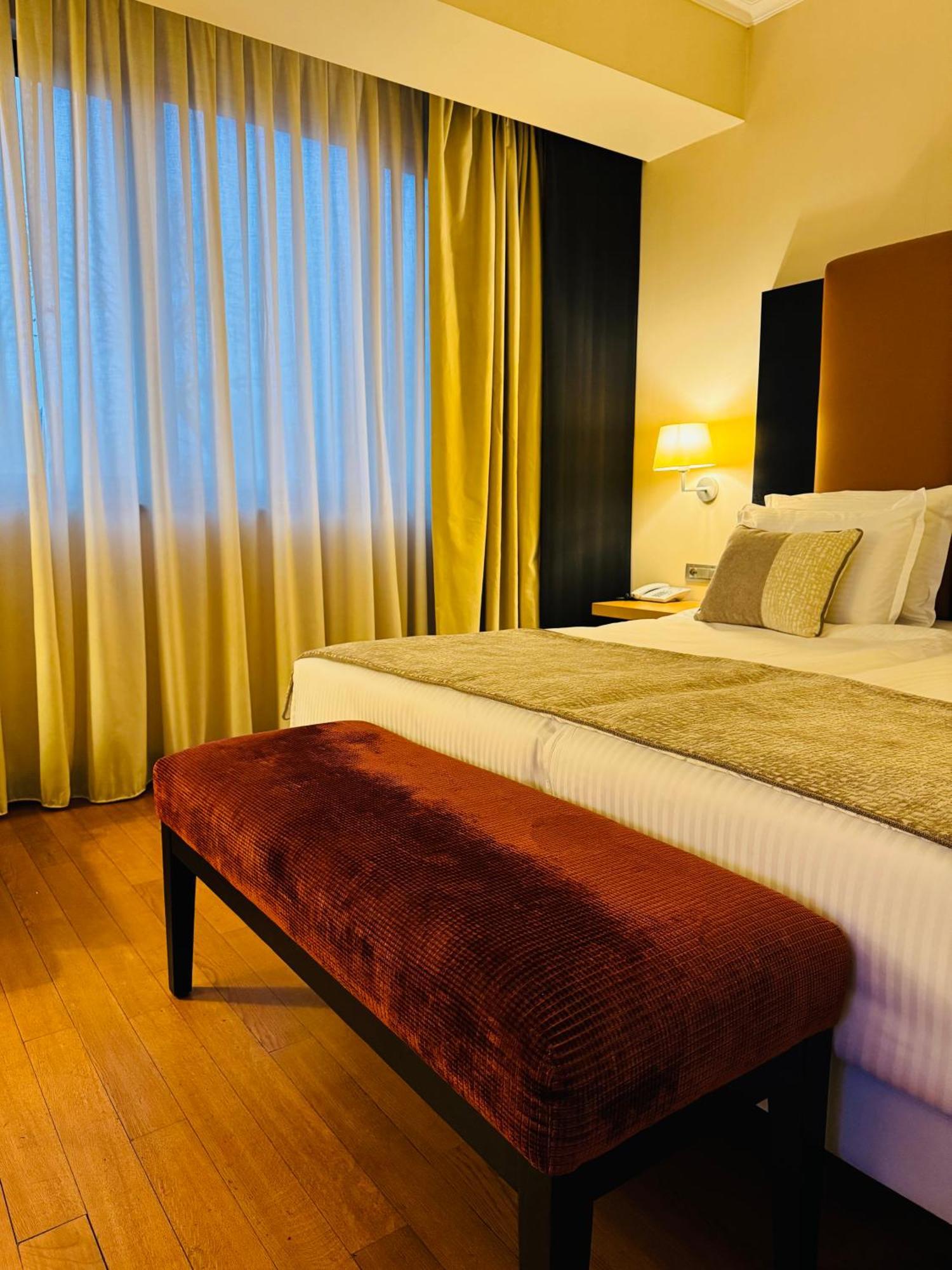 Hotel Rivo Timișoara Zewnętrze zdjęcie